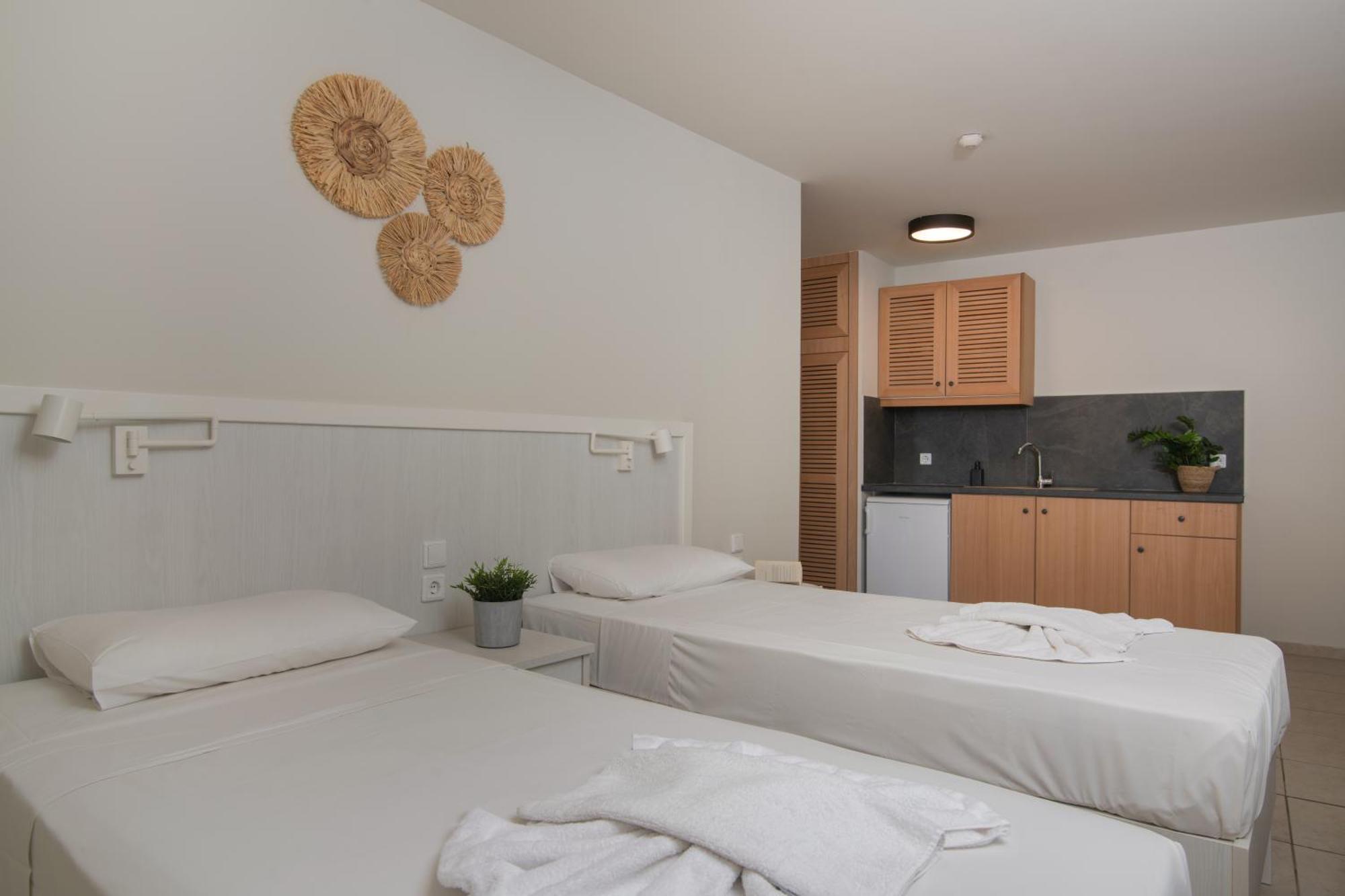 Alykes View Apartments エクステリア 写真